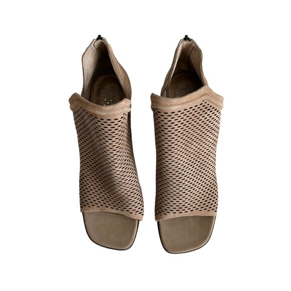 Vince Camuto Katnina Truffle Taupe Perforated
Nubuck Open Toe Booties Size 10 - Picture 2 of 8